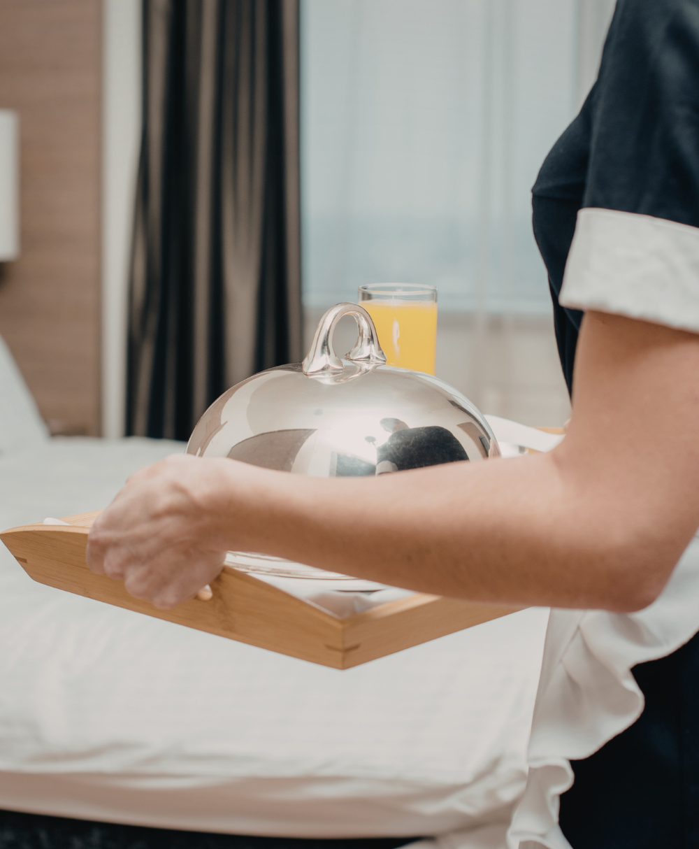 Alojamiento y Servicio de Comida